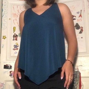 flowy v-neck tank 🦋